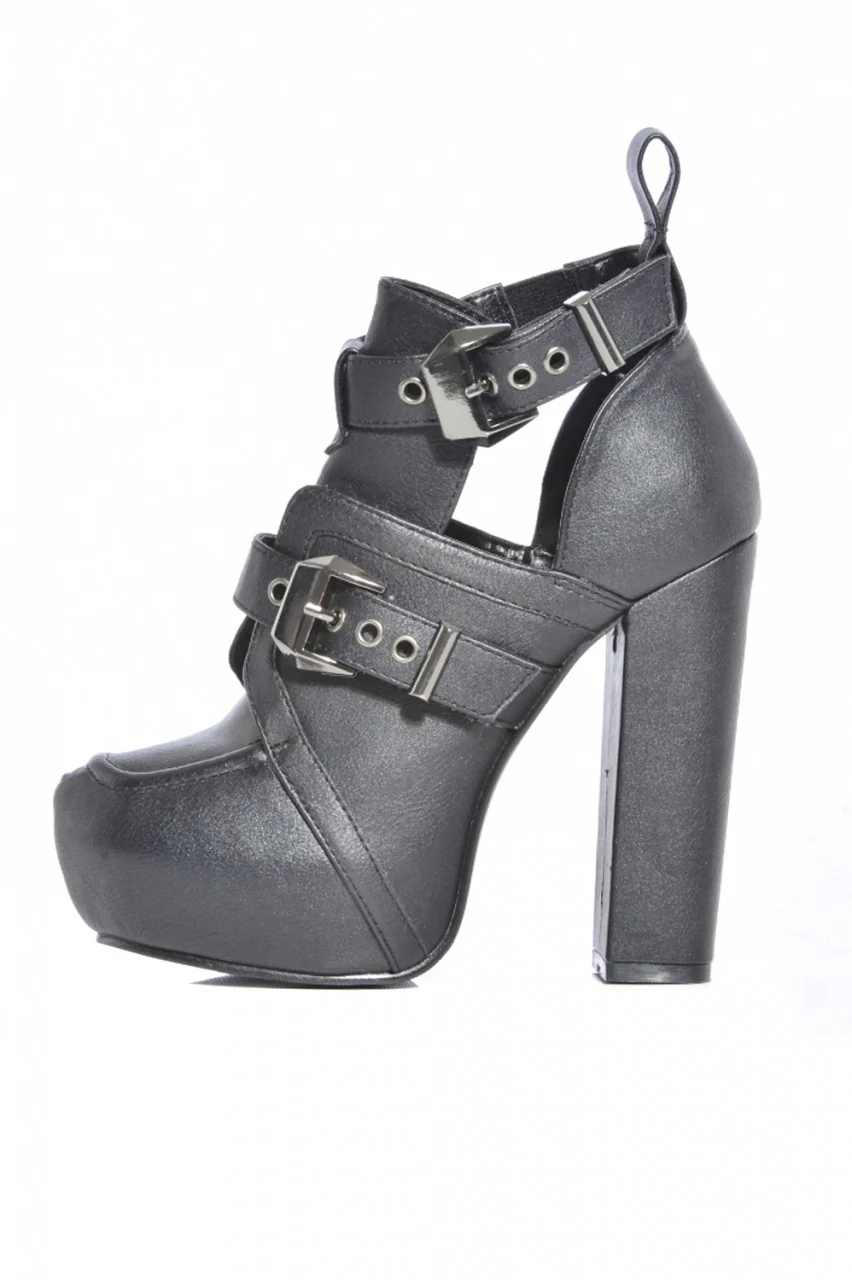 Heeled Cut Out Side Buckle Ankle Boot - Swimclubus