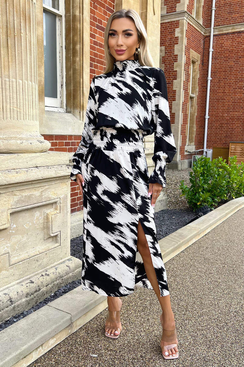 Black And White Printed Shirred Detail Midi Dress - Swimclubus